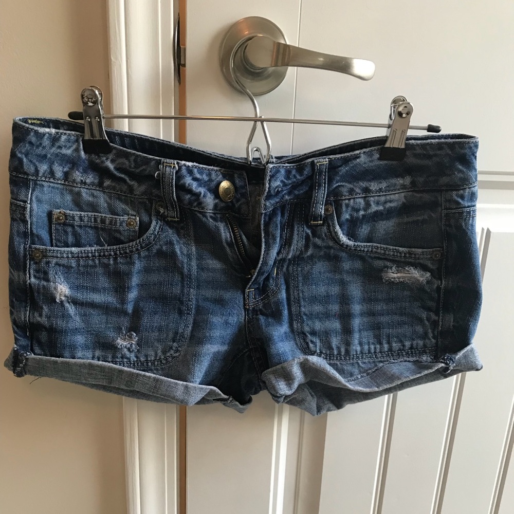 American eagle faded blue jean shorts